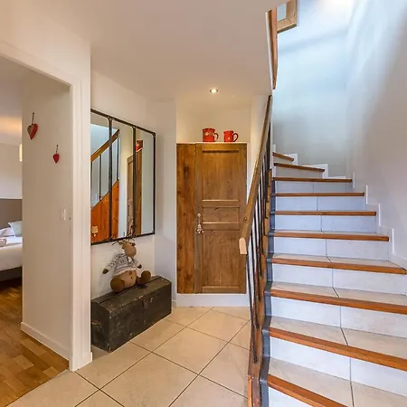 Le Cocon Augustine Duplex Avec Charme Et Vue, Lla Selections By Location Lac Annecy
