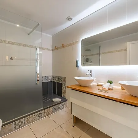 Le Cocon Augustine Duplex Avec Charme Et Vue, Lla Selections By Location Lac Annecy