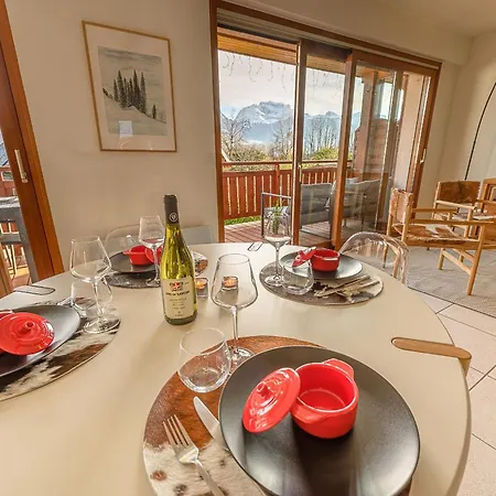 Le Cocon Augustine Duplex Avec Charme Et Vue, Lla Selections By Location Lac Annecy